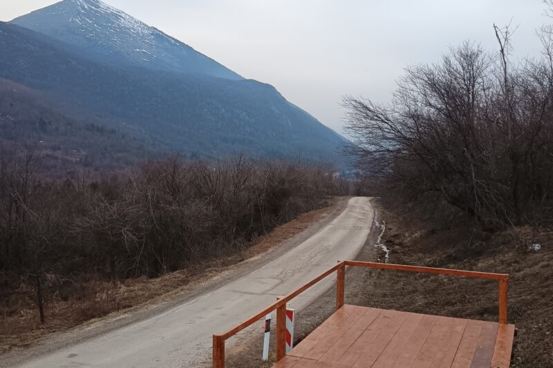 Read more about the article Postavljen plato na Rašincu