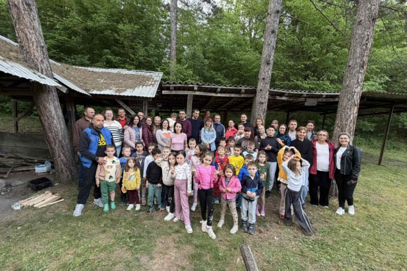 Read more about the article PREDŠKOLCI OBIŠLI BOGOVINSKU PEĆINU